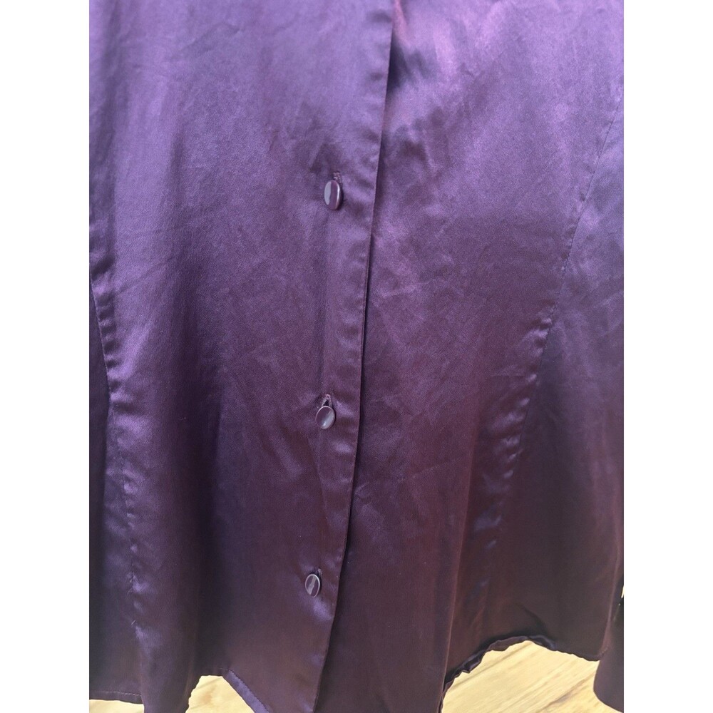 Dana Buchman 100% Silk Blouse Womens 10 Plum Satin Button Career - Picture 5 of 7
